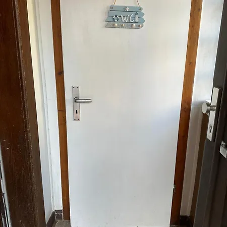 ホームステイ Neu! Einfaches - Einfacher Preis In Lohra, Hessen - Ideal Fuer Vertreter - Monteure - Wanderer - Radler - Wc Mit Waschbecken Lohra