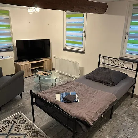 Neu! Einfaches - Einfacher Preis In Lohra, Hessen - Budget - Fuer Vertreter - Monteure - Wanderer - Radler - Nur Wc Mit Waschbecken Ohne Dusche Aber Guenstig * Lohra