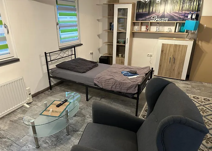 ホームステイ Neu! Einfaches - Einfacher Preis In Lohra, Hessen - Ideal Fuer Vertreter - Monteure - Wanderer - Radler - Wc Mit Waschbecken Lohra