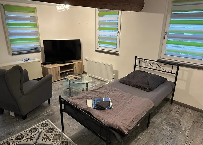 Neu! Einfaches - Einfacher Preis In Lohra, Hessen - Ideal Fuer Vertreter - Monteure - Wanderer - Radler - Wc Mit Waschbecken * Lohra