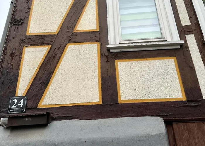 ホームステイ Neu! Einfaches - Einfacher Preis In Lohra, Hessen - Ideal Fuer Vertreter - Monteure - Wanderer - Radler - Wc Mit Waschbecken *